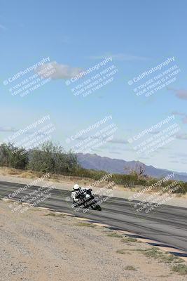 media/Nov-16-2025-Race Pace (Sun) [[8c5fa54630]]/Verified Riders/4-Turn 3 Inside (1050am)/